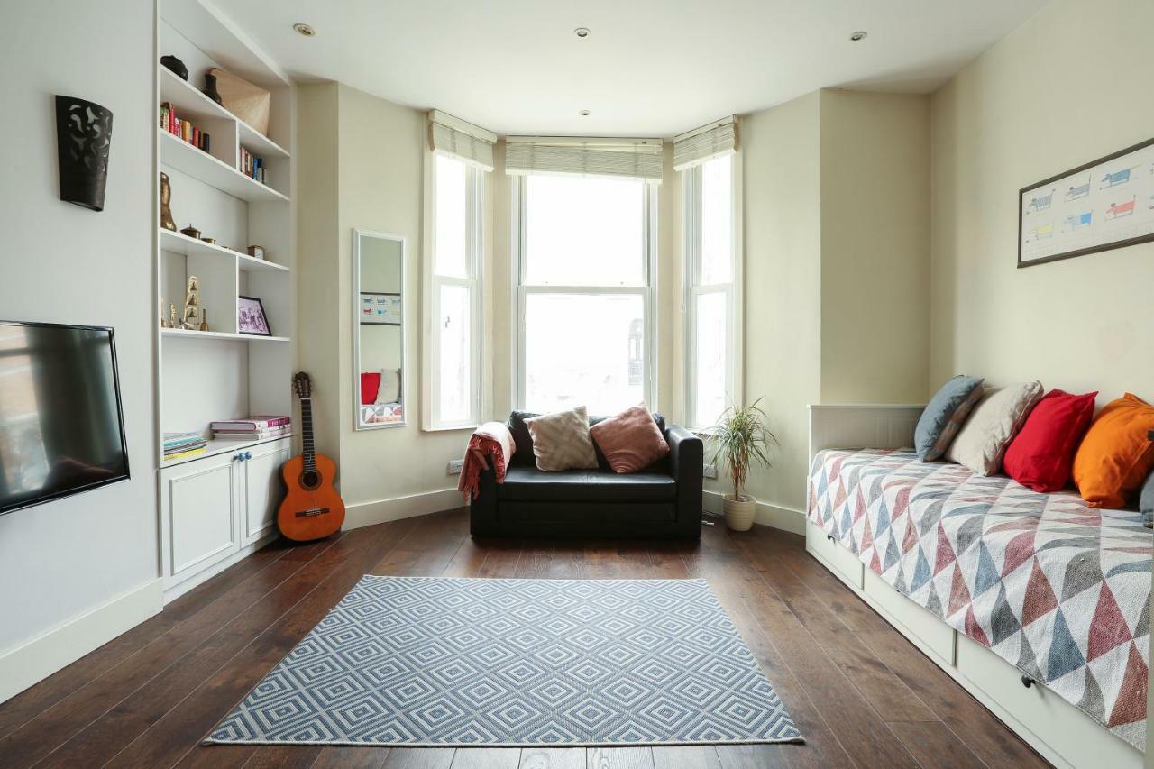 Modern Flat Near Central London