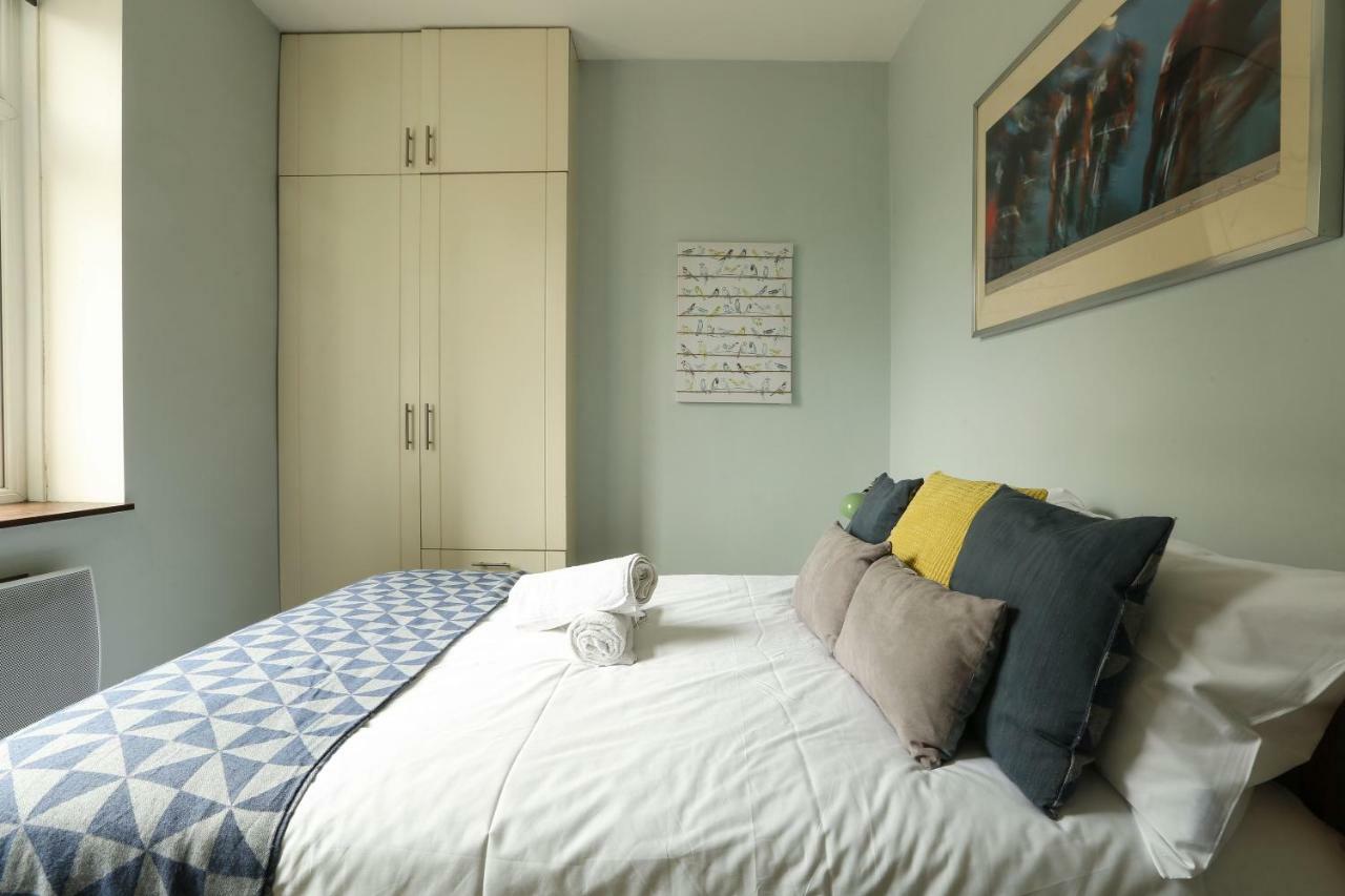Modern Flat Near Central London